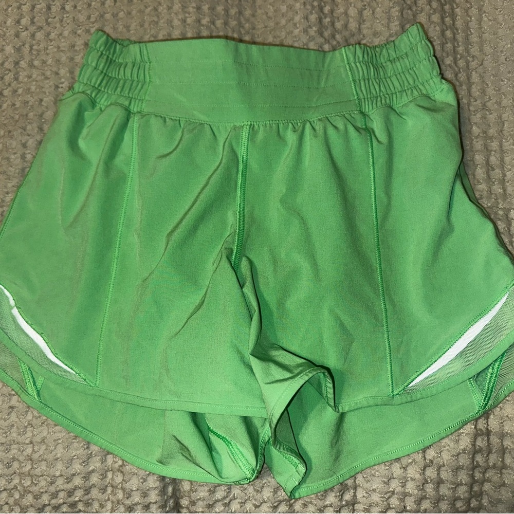 Hotty Hot High-Rise Lined Shorts 4”